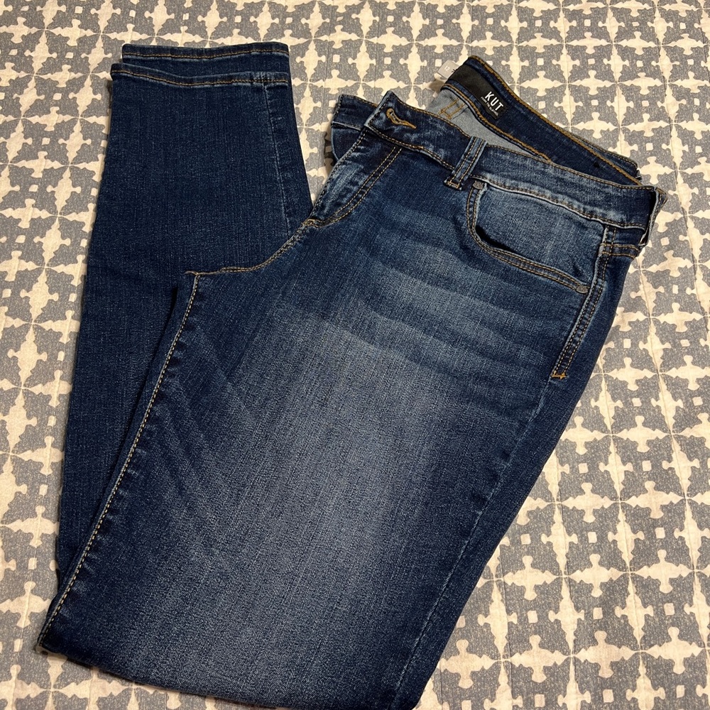 Kut from the Kloth Dayna Skinny Jean. Indigo. Size 12.